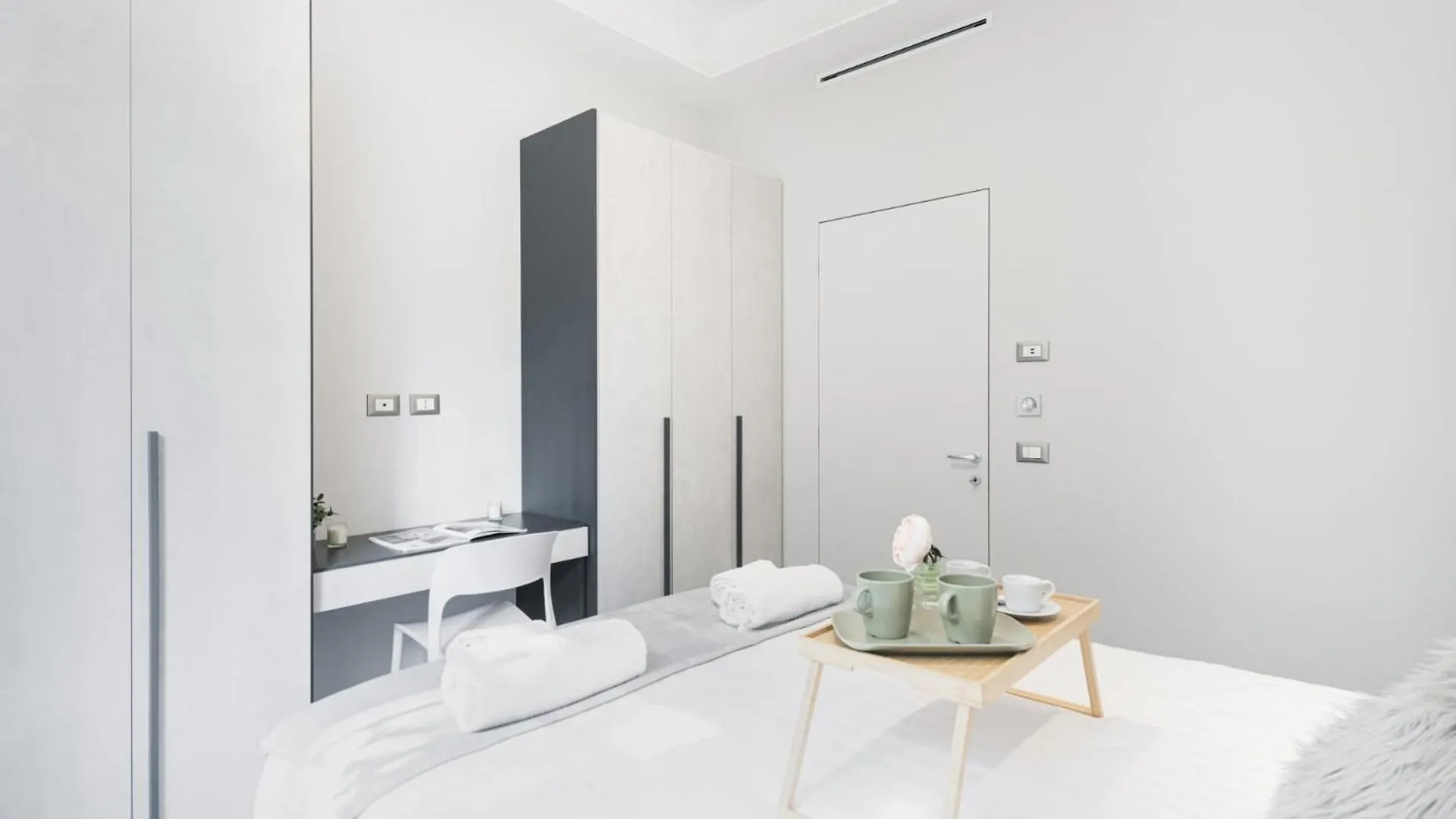 Easylife -Formidabile Appartamento In Porta Romana 0*, Milan