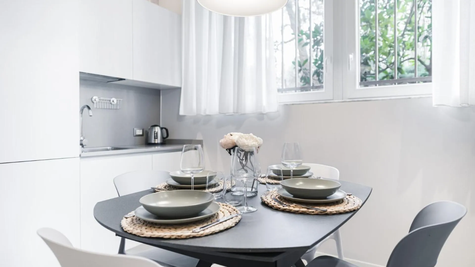 Easylife -Formidabile Appartamento In Porta Romana 0*, Milan