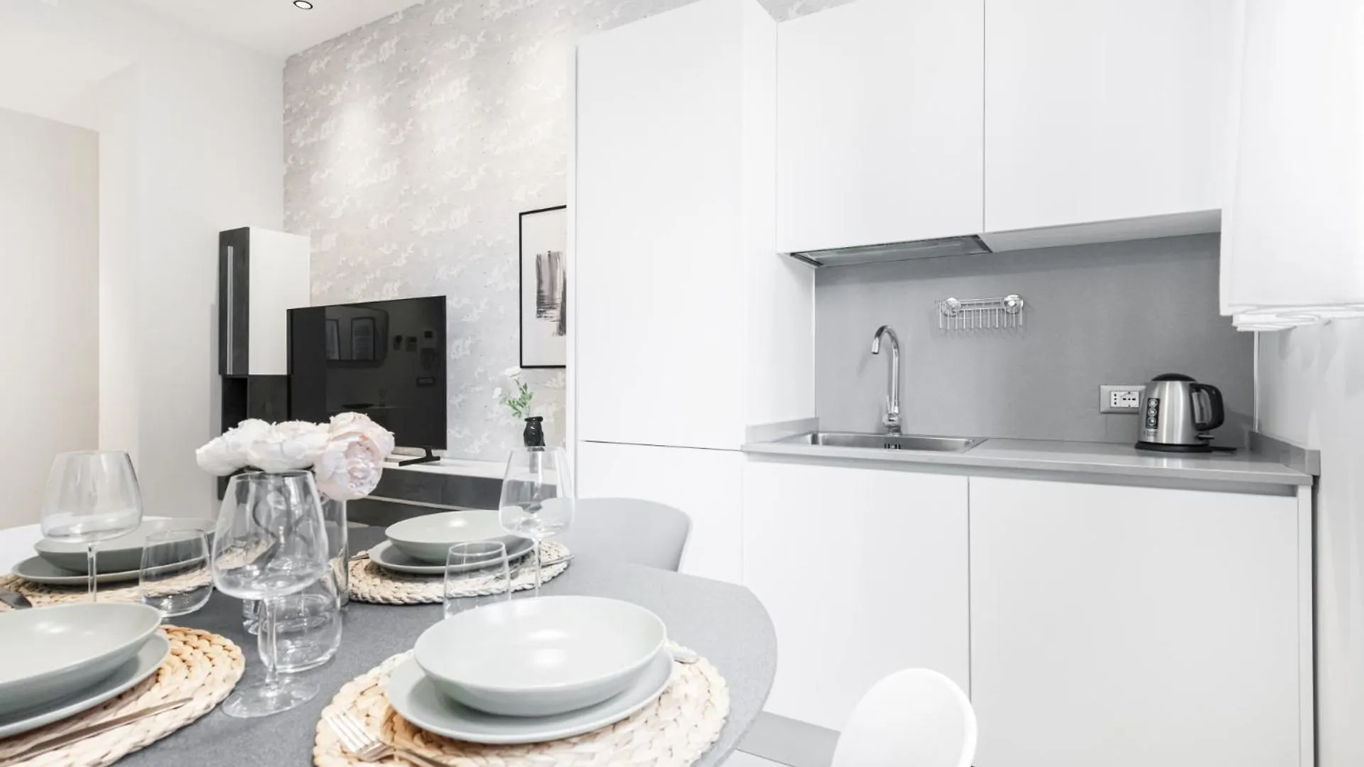 Easylife -Formidabile Appartamento In Porta Romana Apartment